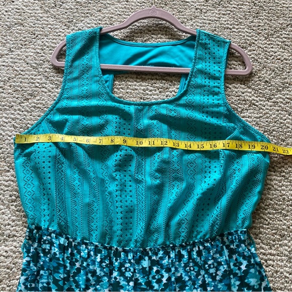 5/$15 Faded Glory Shades of Teal, Green, & Blue Maxi Dress 2X (18W-20W) - Picture 10 of 11